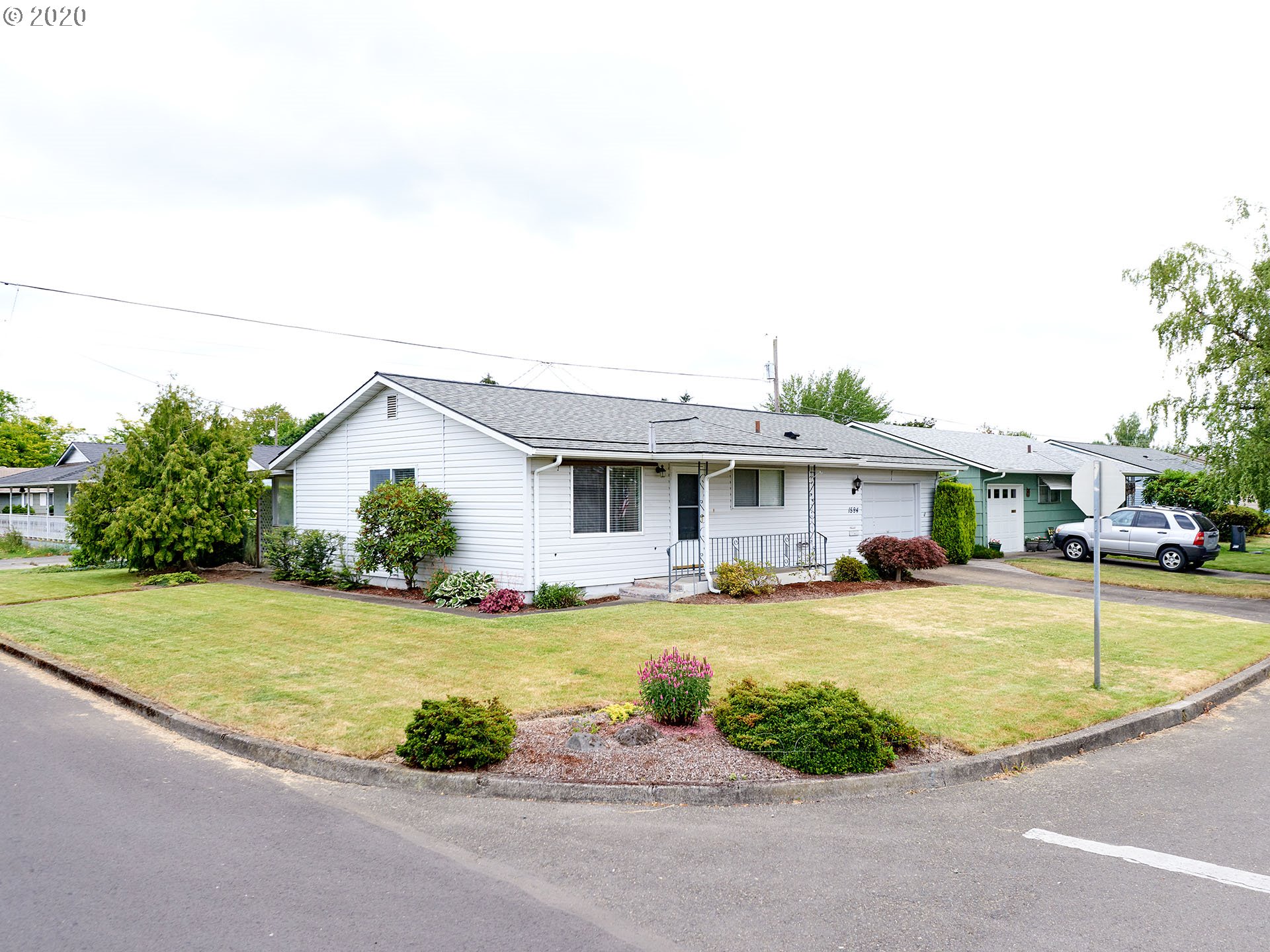 1594 Umpqua Road Woodburn, OR 97071 - Photo 21 of 29 Gallery Image 21