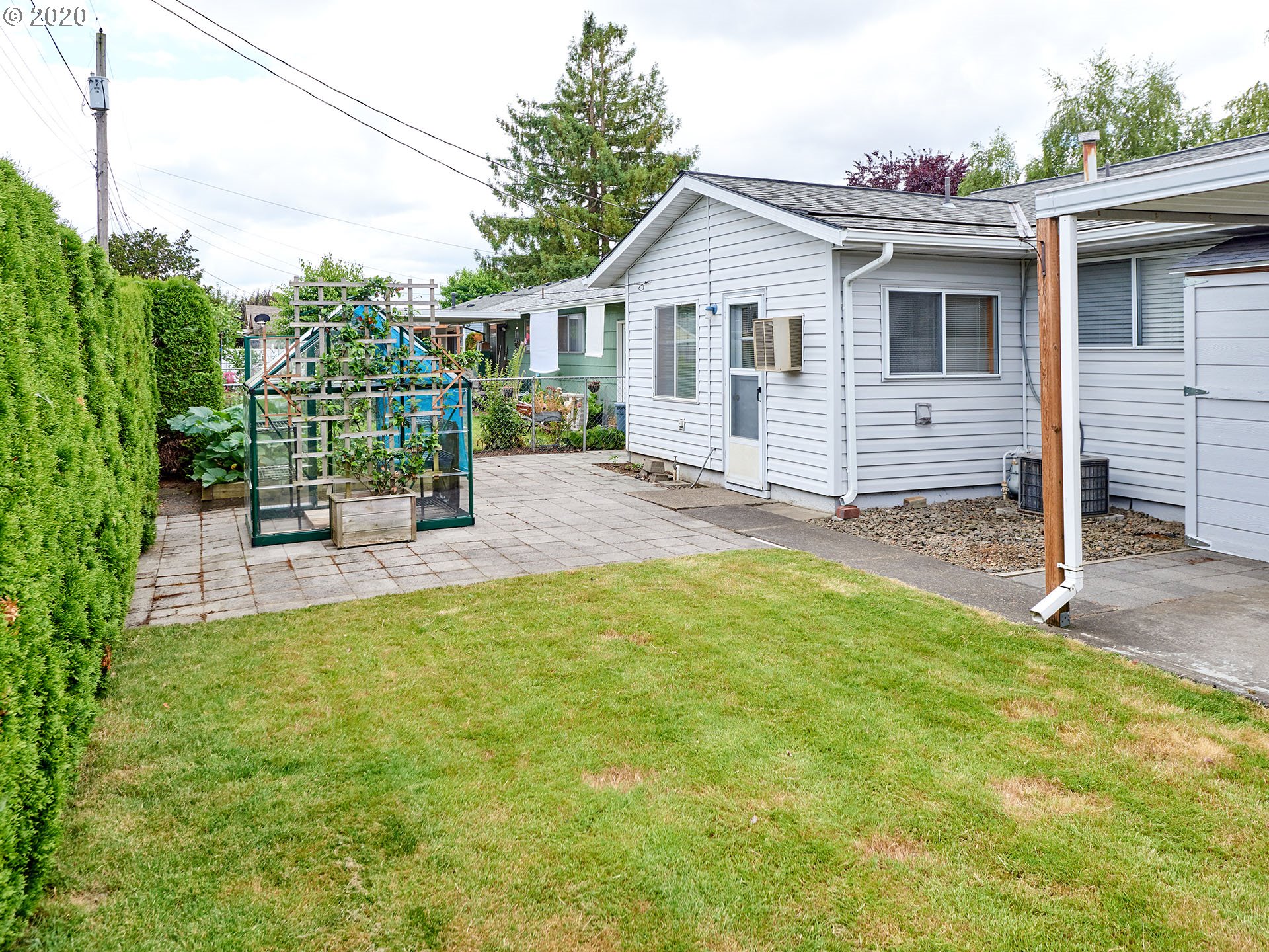 1594 Umpqua Road Woodburn, OR 97071 - Photo 28 of 29 Gallery Image 28
