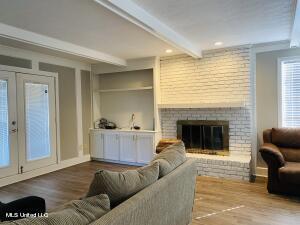 7130 Edgewater Drive Ridgeland, MS 39157 - Photo 5 of 26 image
