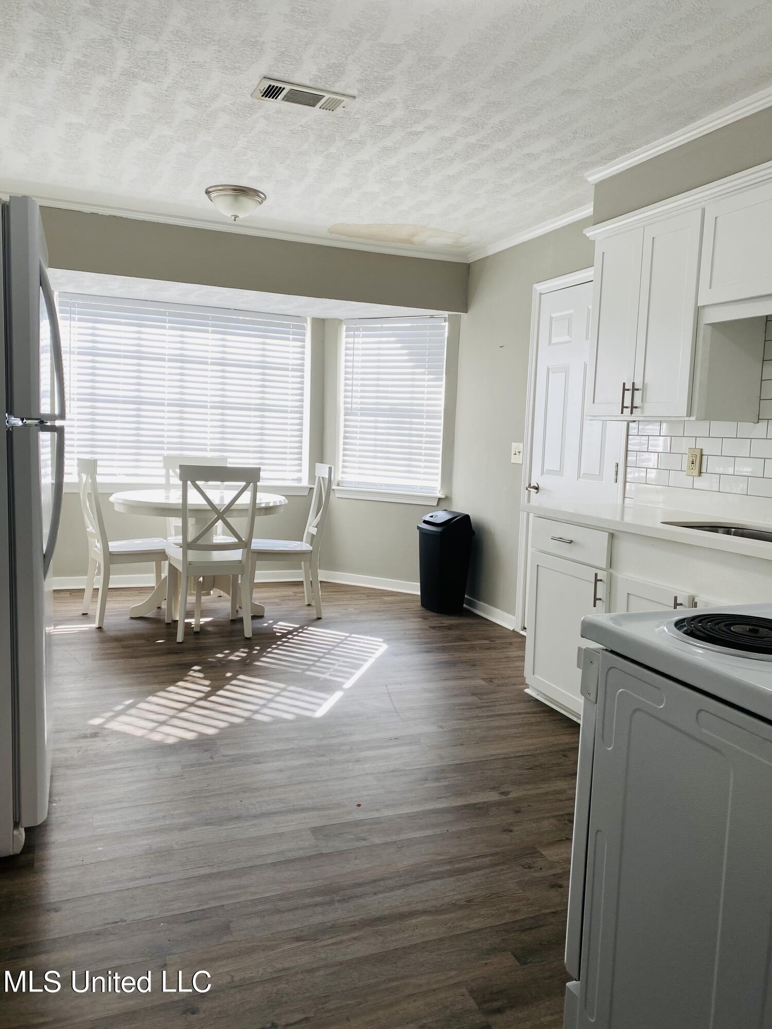 7130 Edgewater Drive Ridgeland, MS 39157 - Photo 7 of 26 893A6C7F-097C-4E2B-96D6-D6C175F9A961
