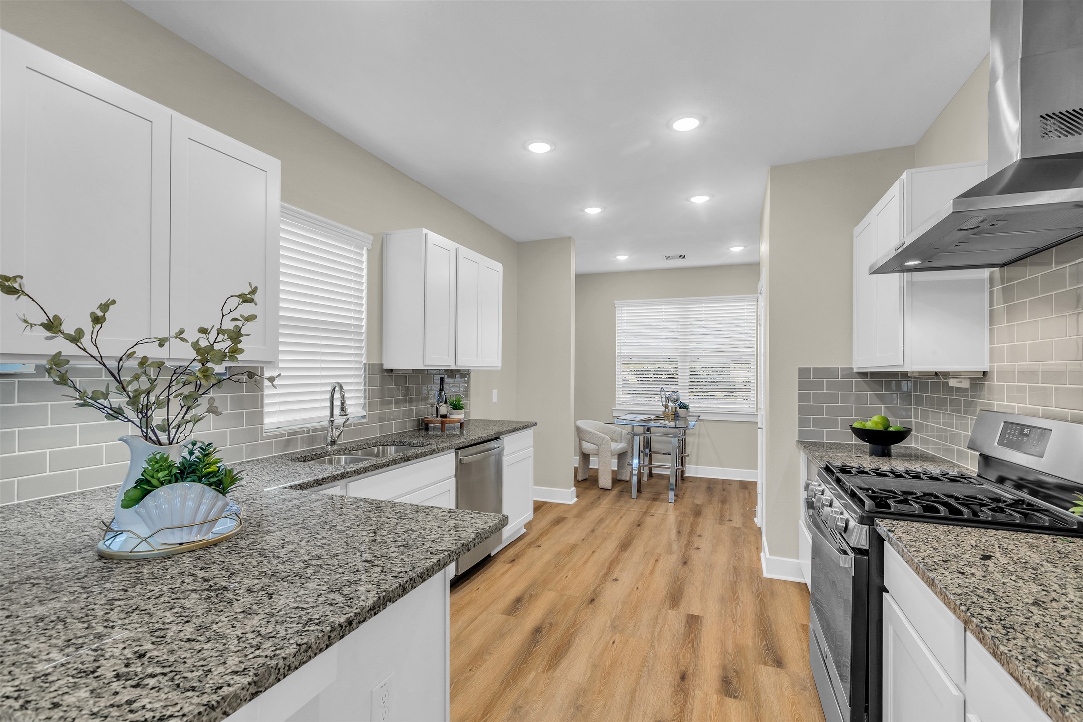 12341 North Chestnut Hills Road Conroe, TX 77303 - Photo 12 of 43 Kitchen overlooks open flex space