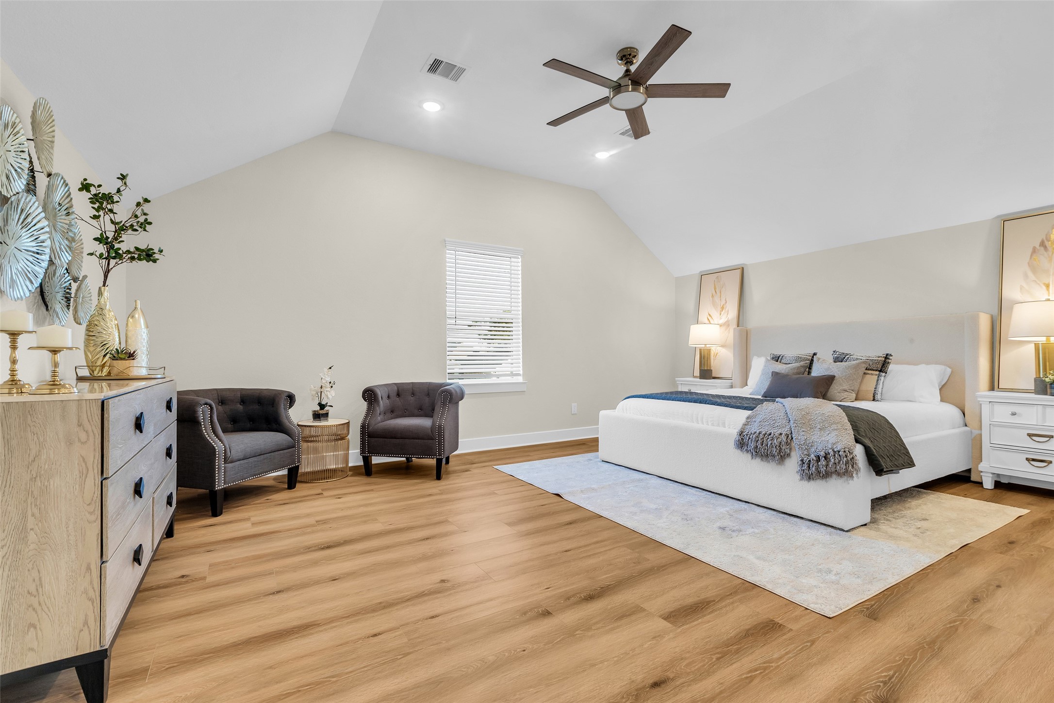 12341 North Chestnut Hills Road Conroe, TX 77303 - Photo 27 of 43 This spacious upstairs room offers incredible flexibility, easily used as a bedroom, secondary living area, or entertainment space.