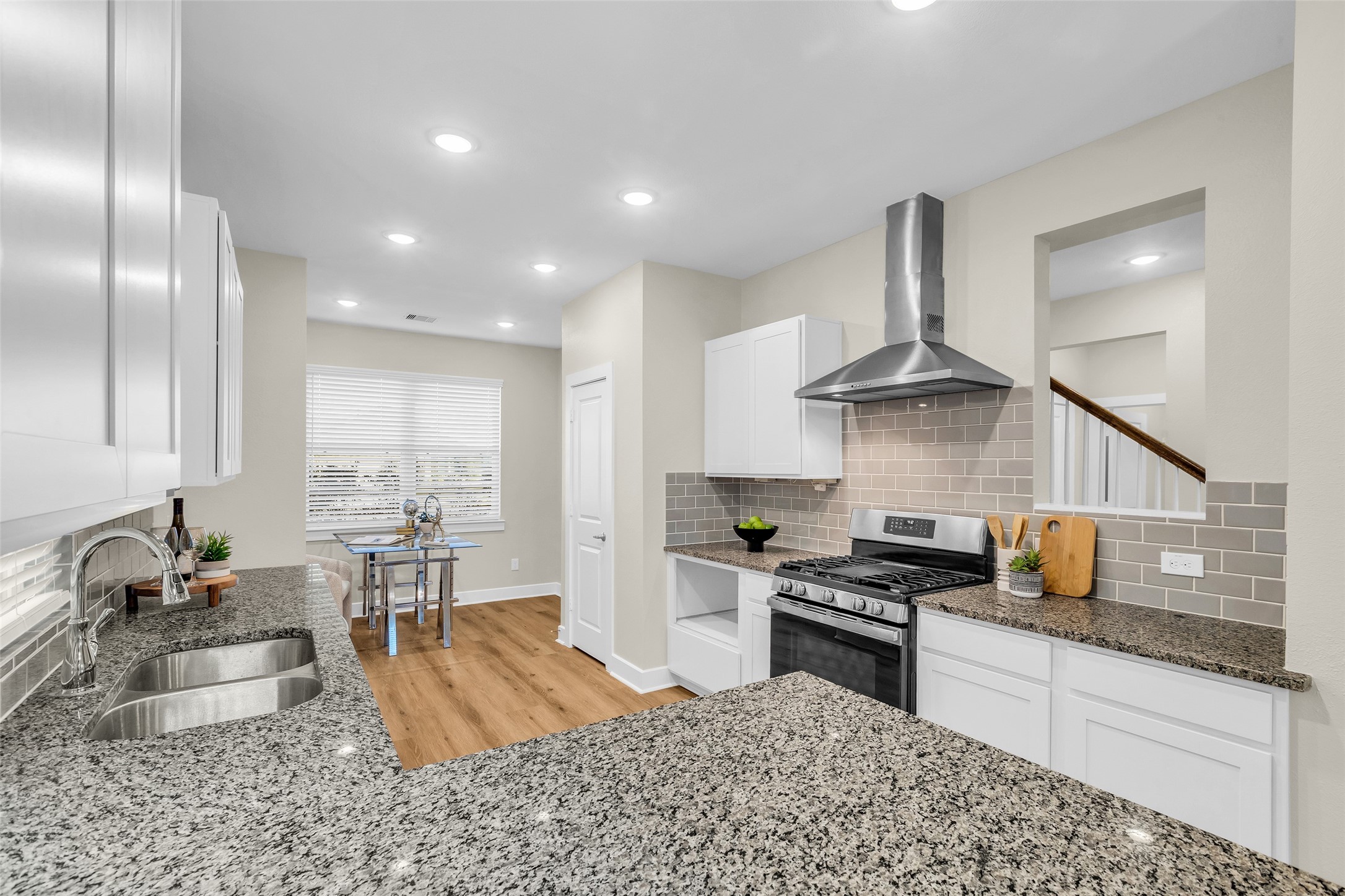 12341 North Chestnut Hills Road Conroe, TX 77303 - Photo 8 of 43