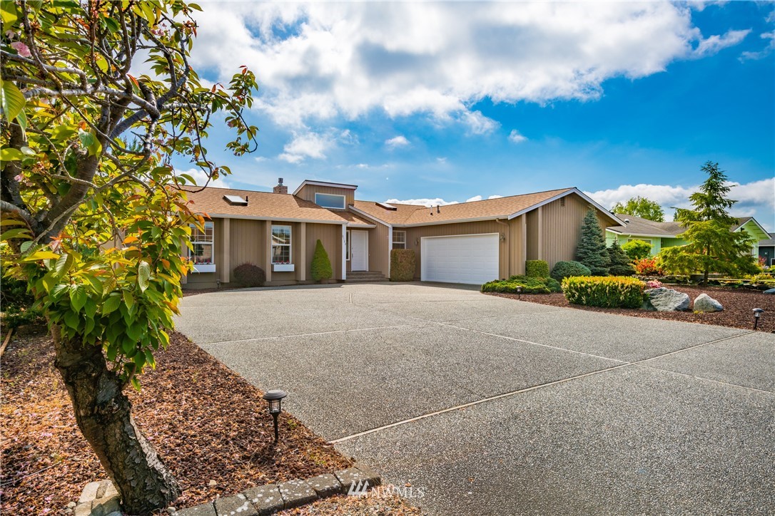 8188 Sehome Road Blaine, WA 98230 - Photo 1 of 40 Gallery Image 1