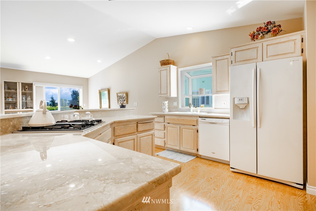 8188 Sehome Road Blaine, WA 98230 - Photo 13 of 40 Gallery Image 13