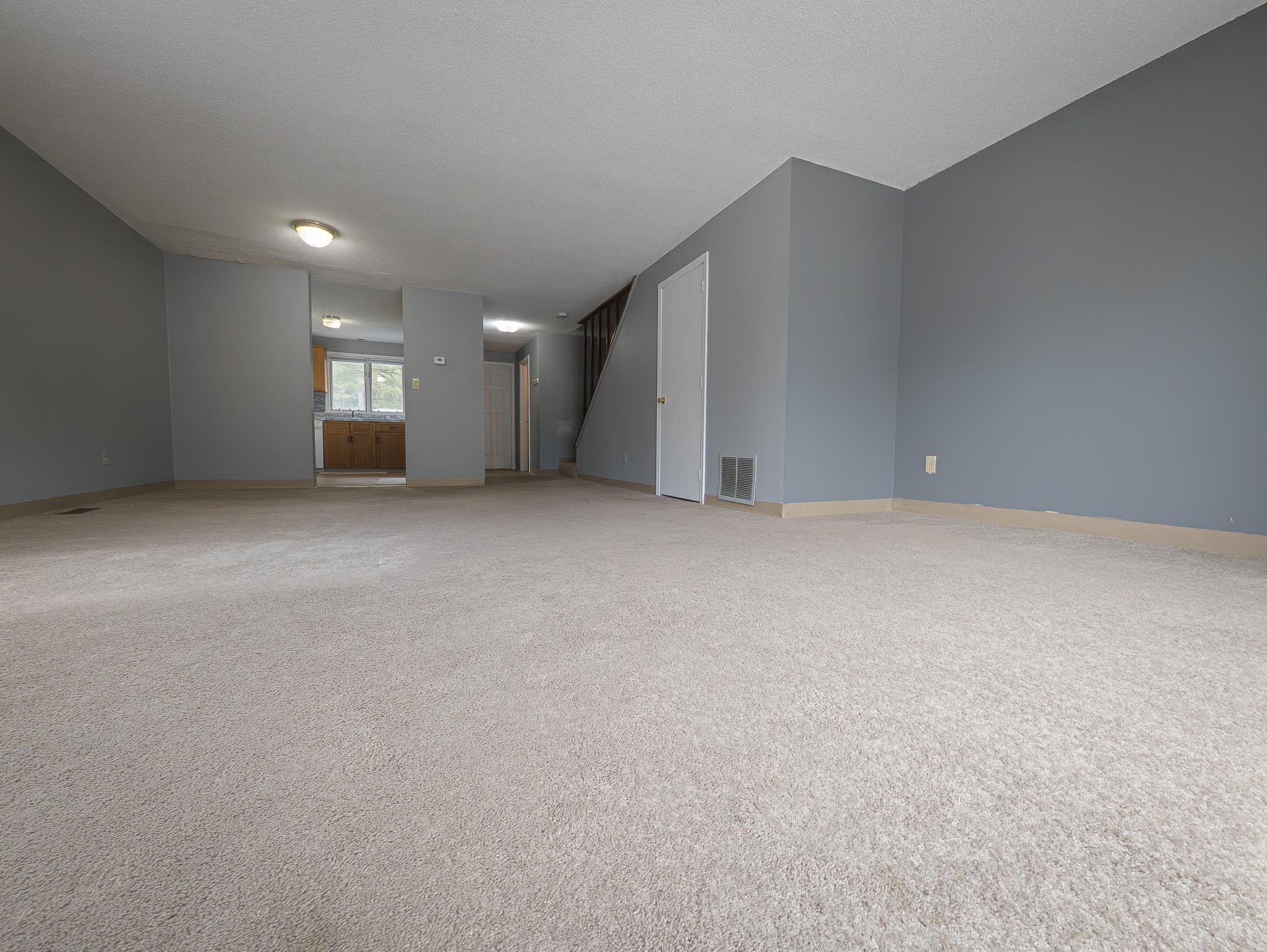 60 Merrimack Drive, Unit 43 Merrimack, NH 03054 - Photo 16 of 44