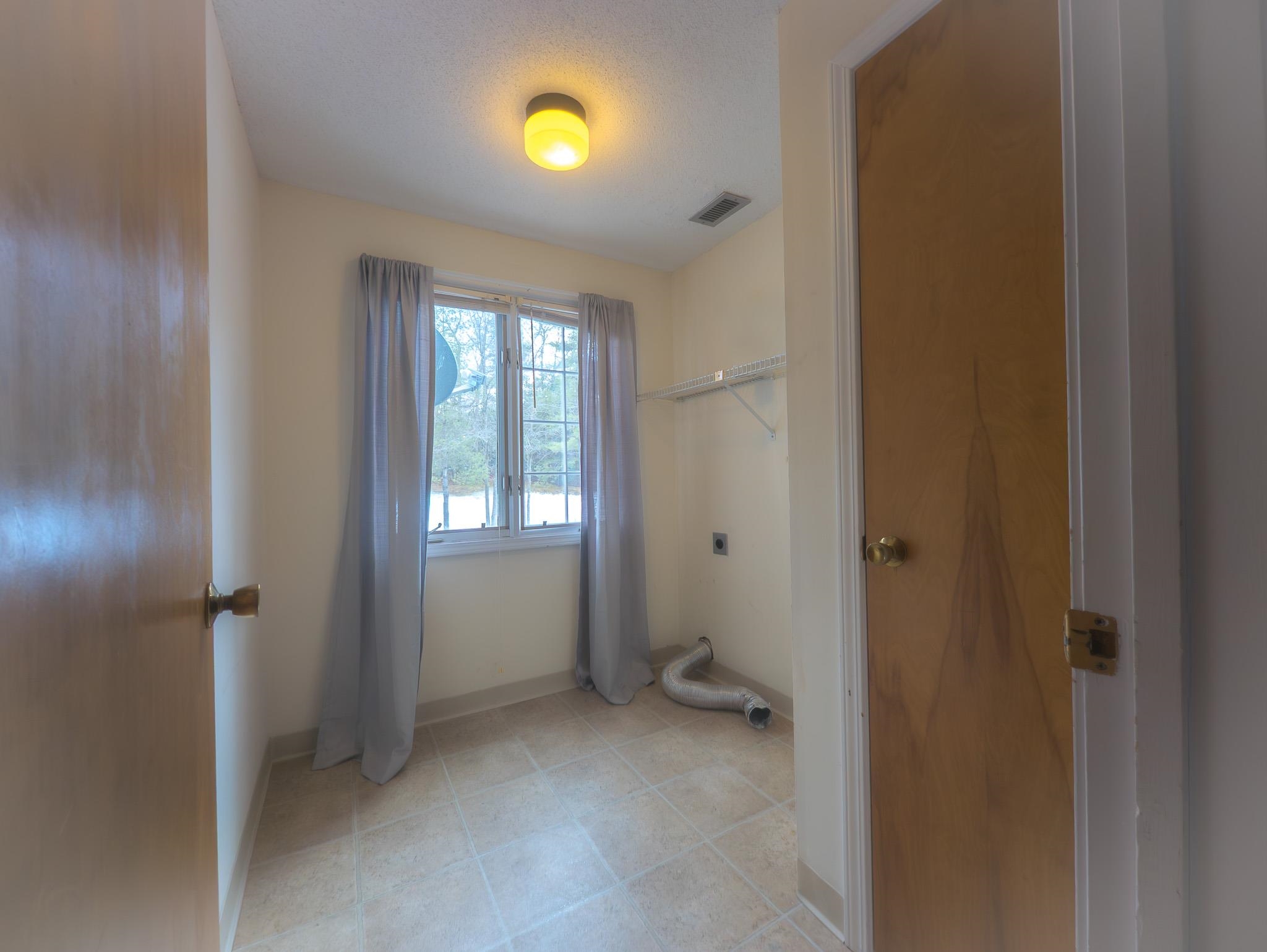 60 Merrimack Drive, Unit 43 Merrimack, NH 03054 - Photo 34 of 44