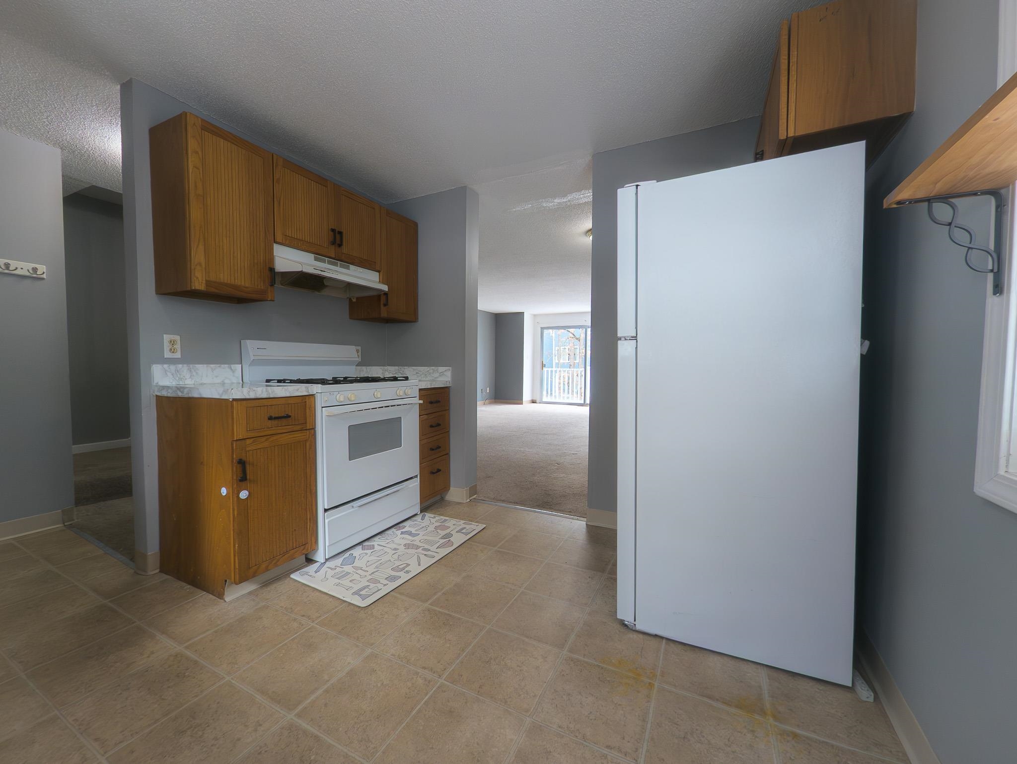 60 Merrimack Drive, Unit 43 Merrimack, NH 03054 - Photo 8 of 44