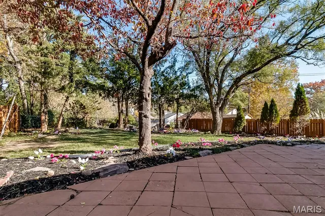 $320,000 | 1542 Grant Road, St. Louis, MO 63119