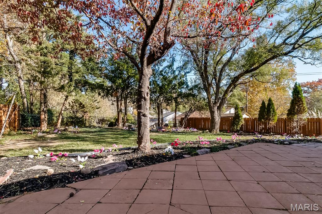 1542 Grant Road St. Louis, MO 63119 - Photo 23 of 25