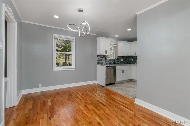 $320,000 | 1542 Grant Road, St. Louis, MO 63119