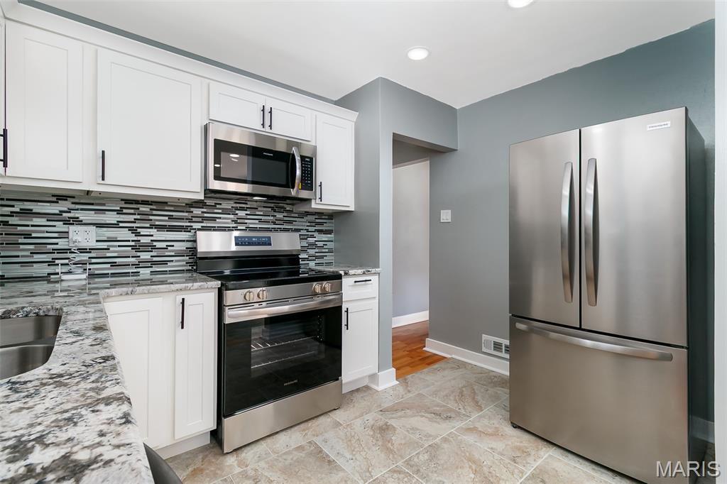 1542 Grant Road St. Louis, MO 63119 - Photo 8 of 25