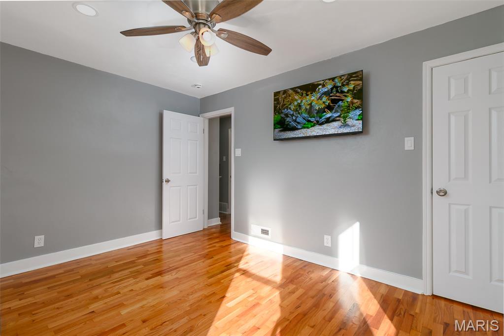 1542 Grant Road St. Louis, MO 63119 - Photo 10 of 25