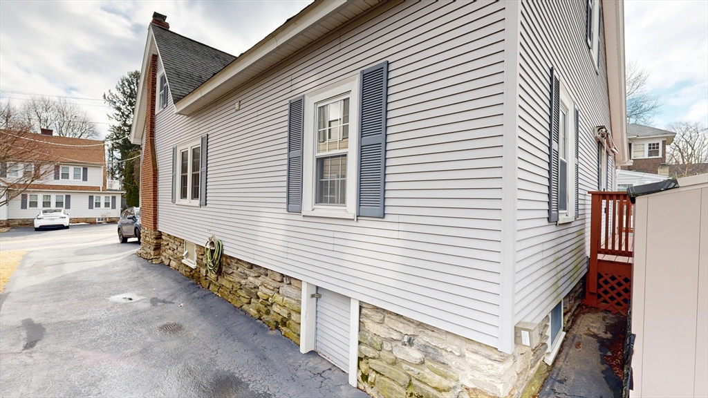 55 Clark Street Worcester, MA 01606 - Photo 5 of 41