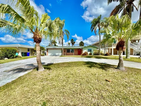 $2,600 | 4121 Headsail Drive, New Port Richey, FL 34652