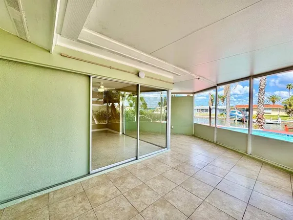 $2,600 | 4121 Headsail Drive, New Port Richey, FL 34652