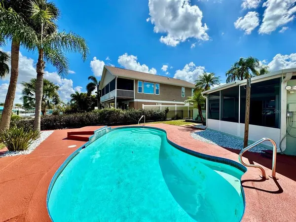 $2,600 | 4121 Headsail Drive, New Port Richey, FL 34652