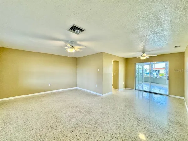 $2,600 | 4121 Headsail Drive, New Port Richey, FL 34652