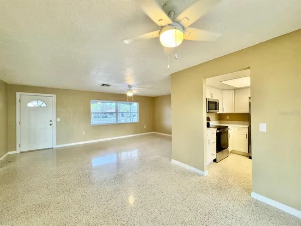 $2,600 | 4121 Headsail Drive, New Port Richey, FL 34652