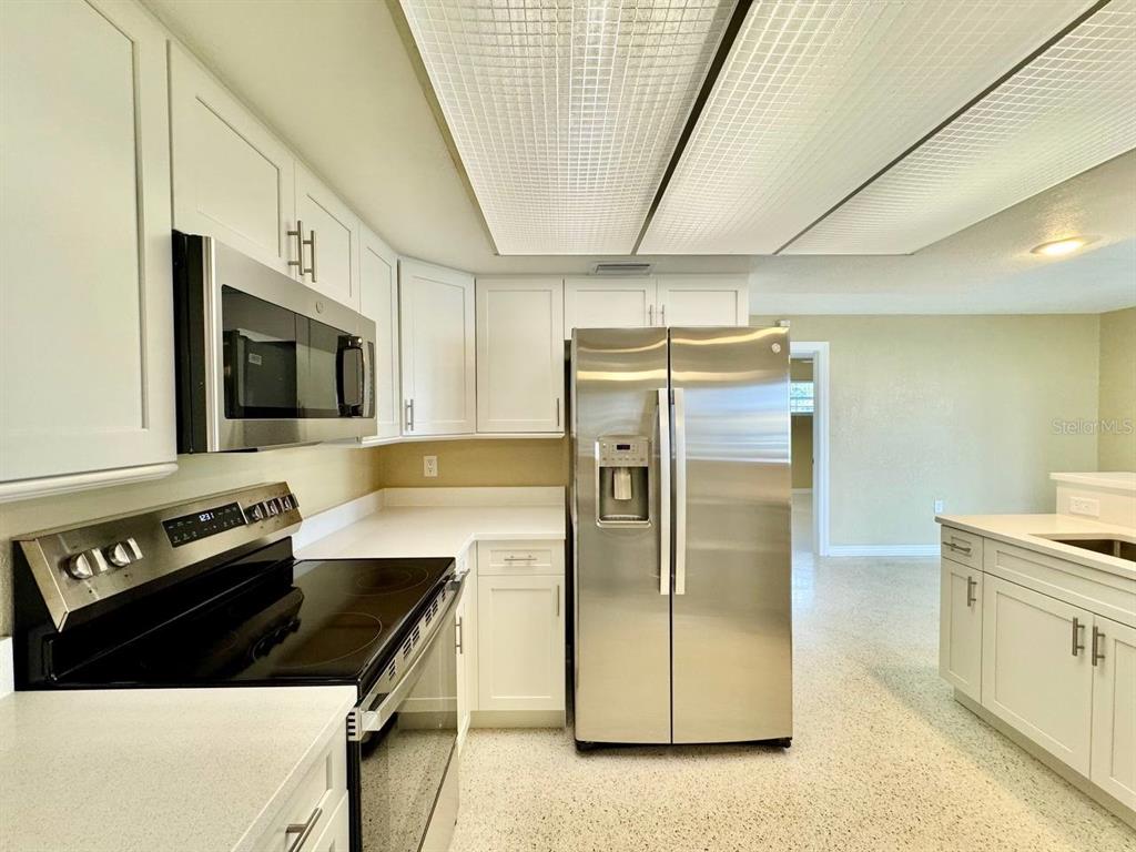 4121 Headsail Drive New Port Richey, FL 34652 - Photo 8 of 42