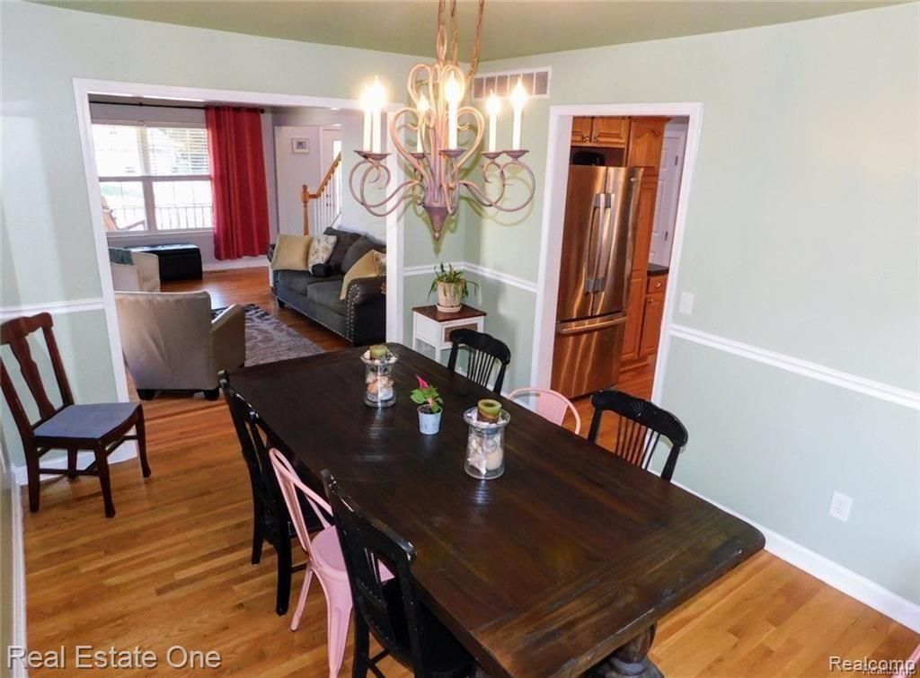 2781 Overview Court Howell, MI 48843 - Photo 9 of 30 Dining4.jpg
