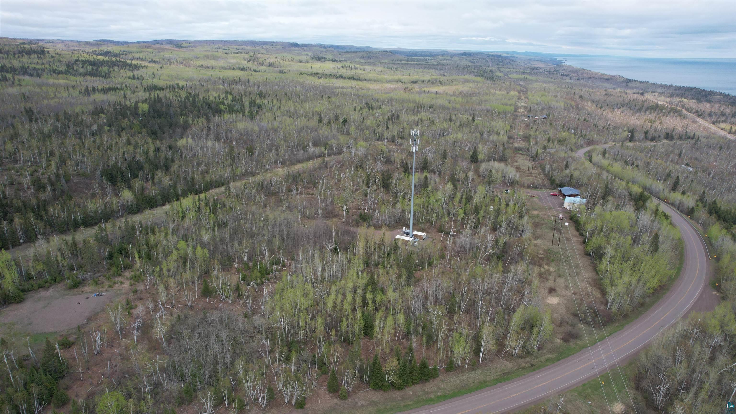 6334 Old County Road Silver Bay, MN 55614 - Photo 2 of 15