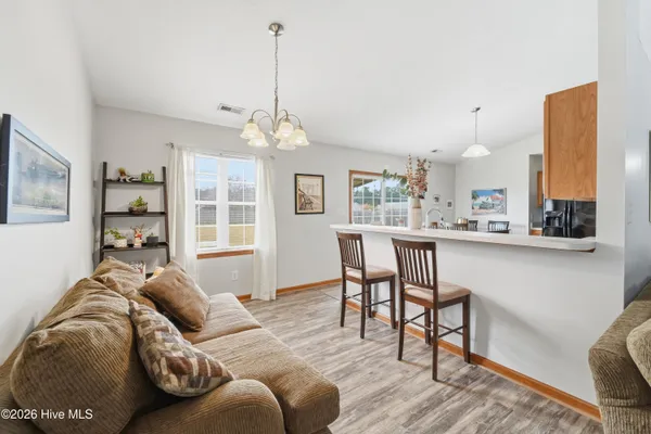 $265,000 | 307 Kenilworth Place, Hubert, NC 28539