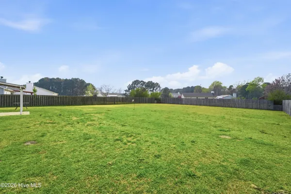 $265,000 | 307 Kenilworth Place, Hubert, NC 28539