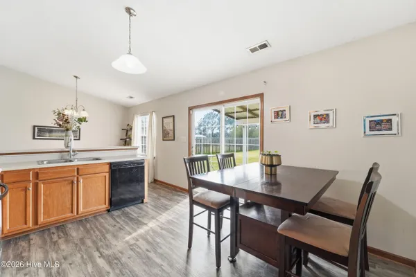 $265,000 | 307 Kenilworth Place, Hubert, NC 28539