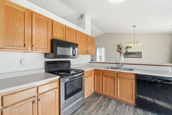 $265,000 | 307 Kenilworth Place, Hubert, NC 28539