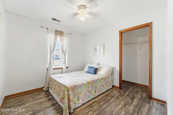 $265,000 | 307 Kenilworth Place, Hubert, NC 28539