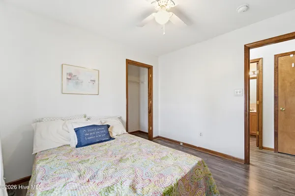 $265,000 | 307 Kenilworth Place, Hubert, NC 28539