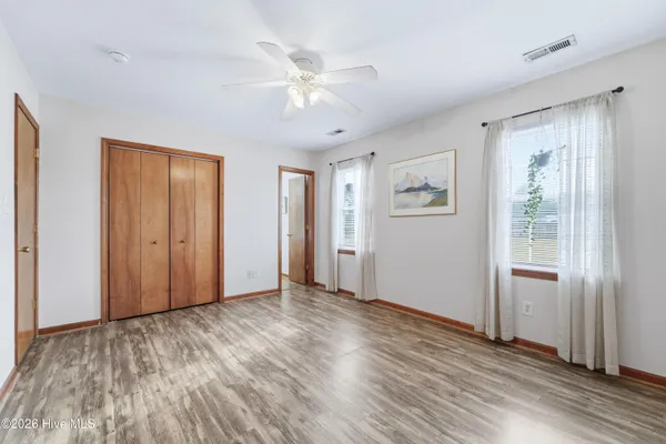 $265,000 | 307 Kenilworth Place, Hubert, NC 28539