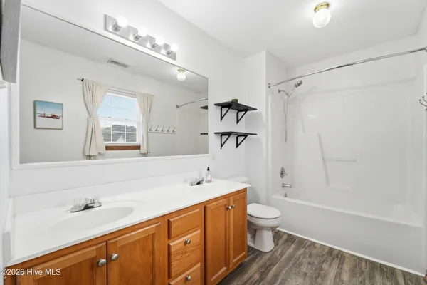 $265,000 | 307 Kenilworth Place, Hubert, NC 28539