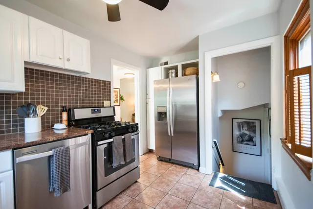 $385,000 | 8213 Lake Street, River Forest, IL 60305