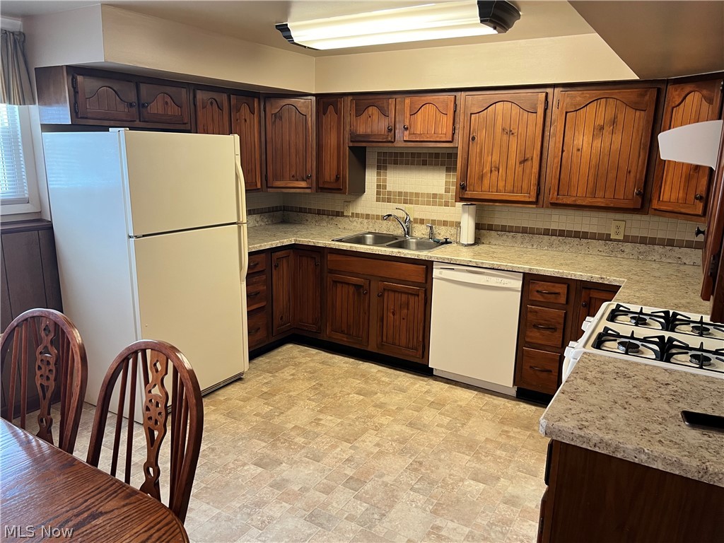 3713 North Santom Road Stow, OH 44224 - Photo 8 of 17 Gallery Image 8