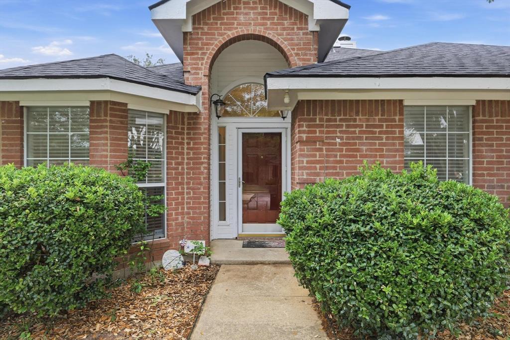921 High Point Drive Midlothian, TX 76065 - Photo 12 of 39