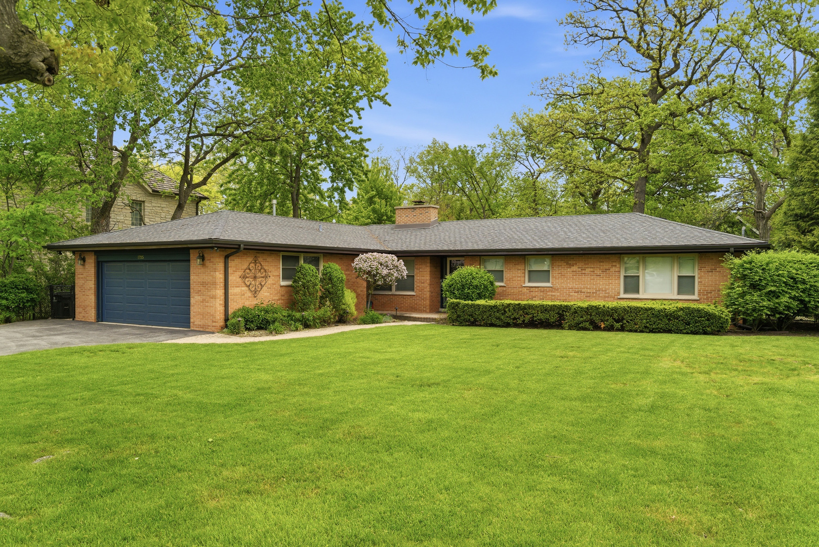 1725 Sunset Ridge Road Glenview, IL 60025 - Photo 2 of 38