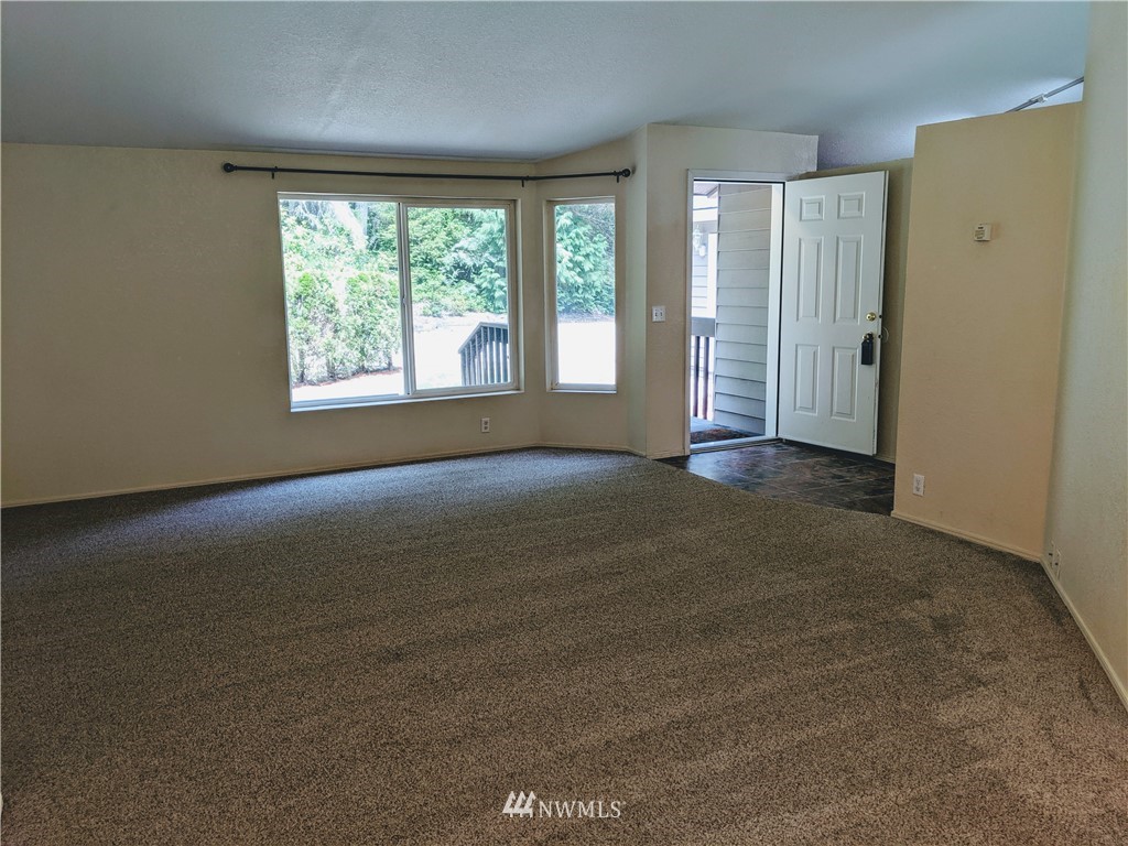 6990 Southeast Overaa Road Port Orchard, WA 98367 - Photo 7 of 25 Gallery Image 7