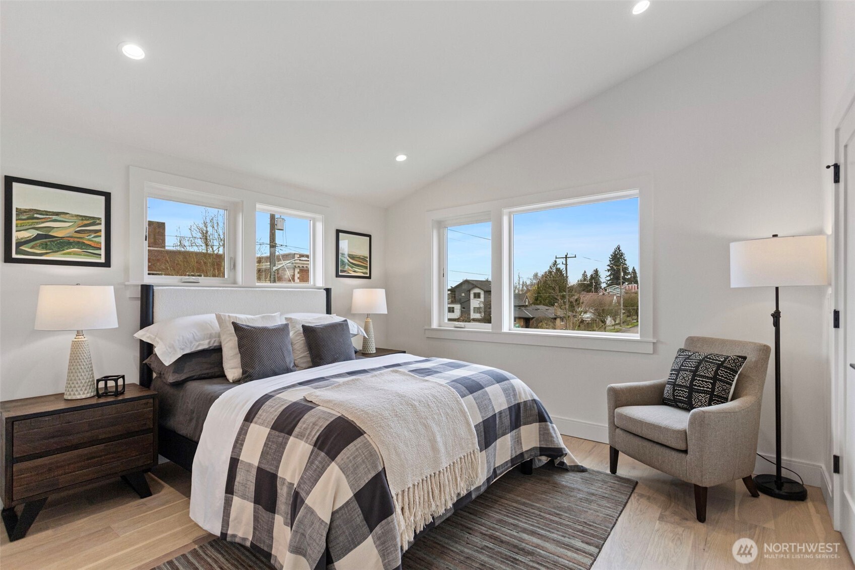 2510 Northwest 80th Street Seattle, WA 98117 - Photo 19 of 26