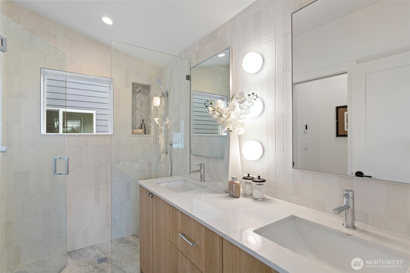 2510 Northwest 80th Street Seattle, WA 98117 - Photo 22 of 26