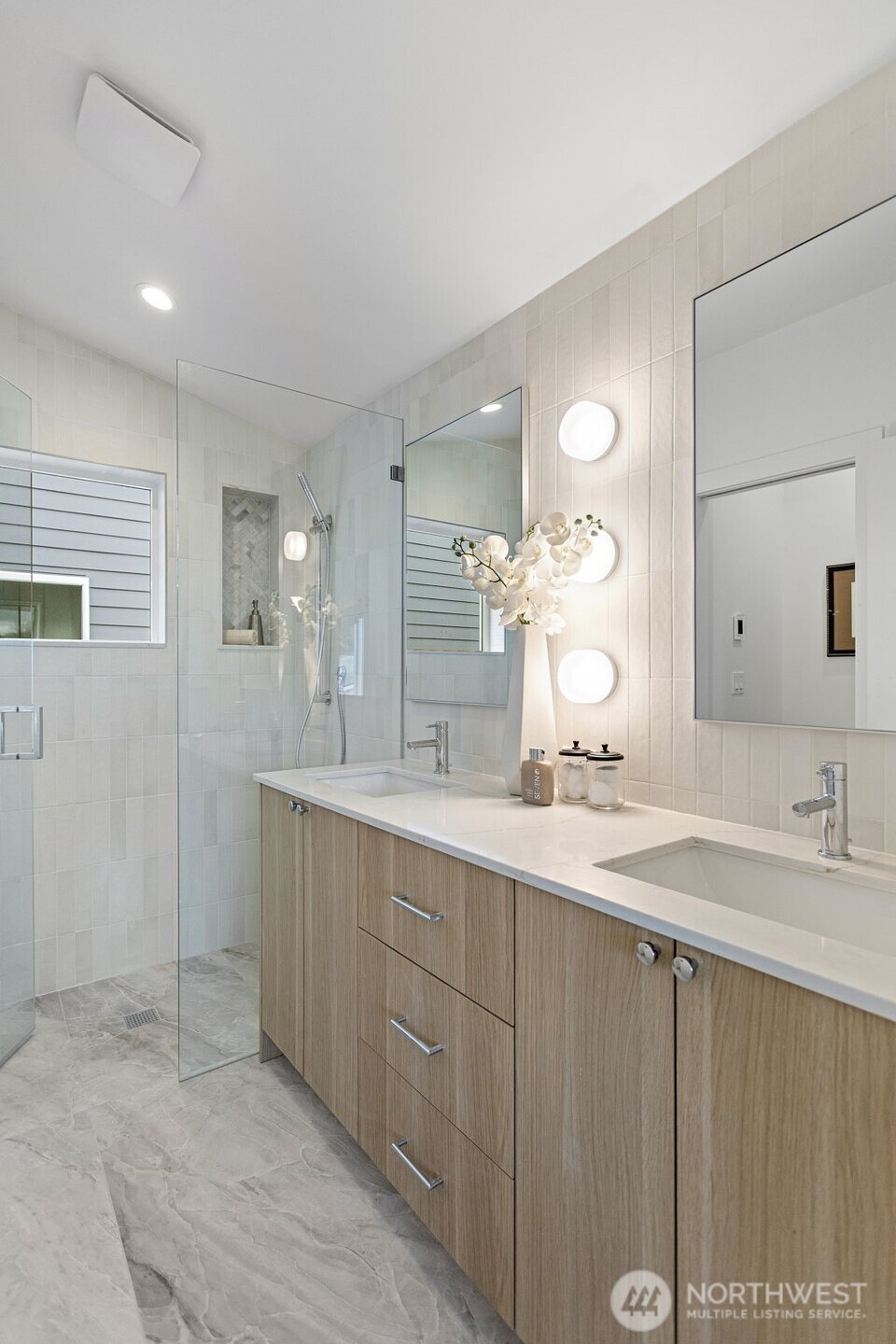 2510 Northwest 80th Street Seattle, WA 98117 - Photo 23 of 26