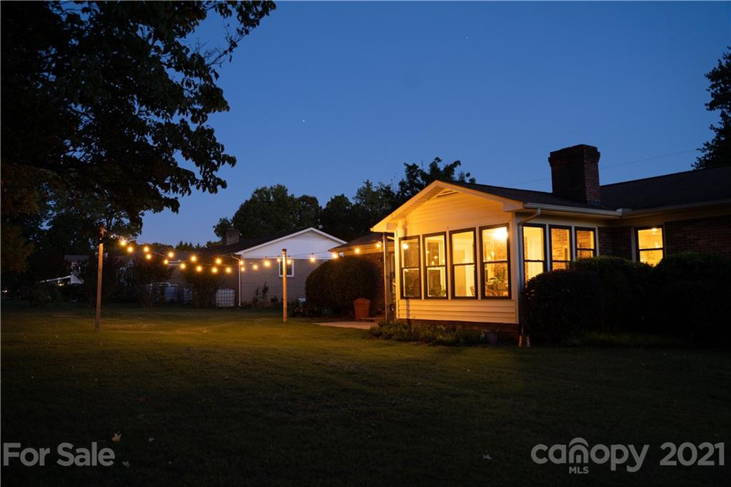 928 Coventry Road Kannapolis, NC 28081 - Photo 1 of 37 Gallery Image 1