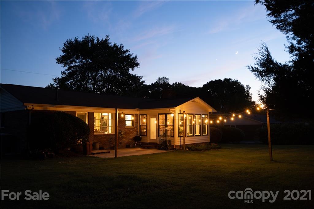 928 Coventry Road Kannapolis, NC 28081 - Photo 2 of 37 Gallery Image 2