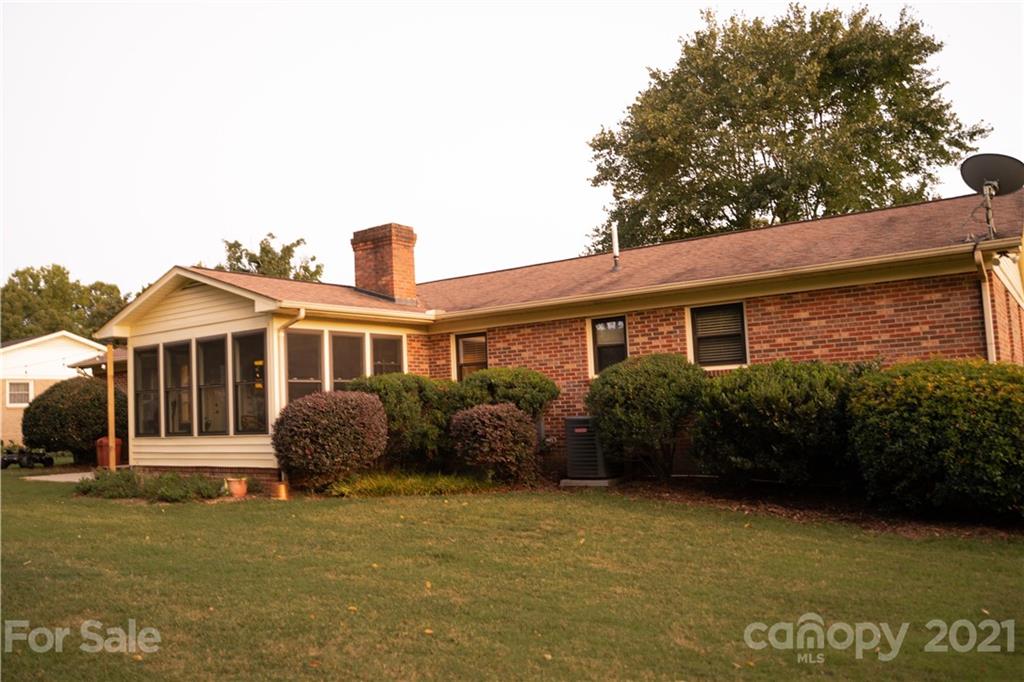 928 Coventry Road Kannapolis, NC 28081 - Photo 4 of 37 Gallery Image 4