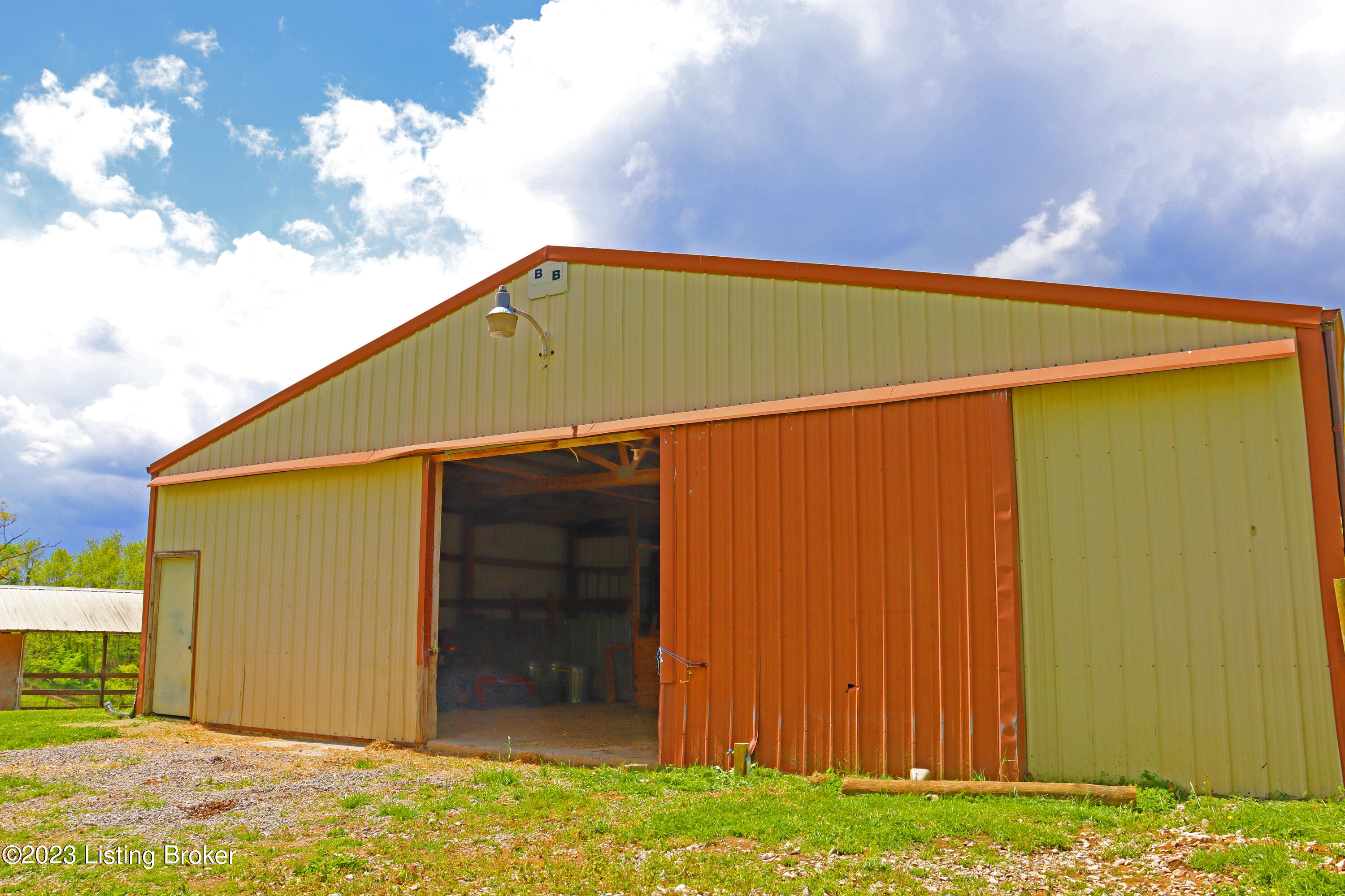 1771 Lebanon Ridge Road Bagdad, KY 40003 - Photo 36 of 65 Barn #2 Front