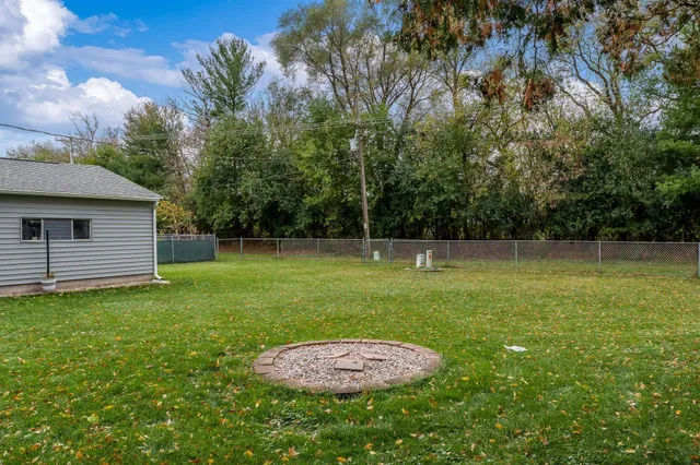 $281,900 | 1831 Hoover Street, Janesville, WI 53545