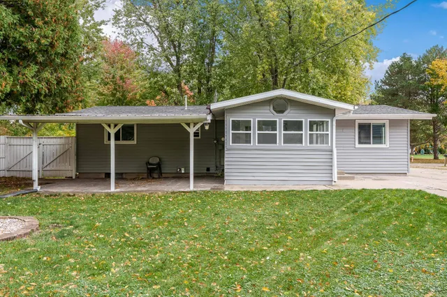 $281,900 | 1831 Hoover Street, Janesville, WI 53545