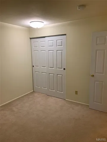 $2,600 | 822 Dutch Mill Drive, Ballwin, MO 63011