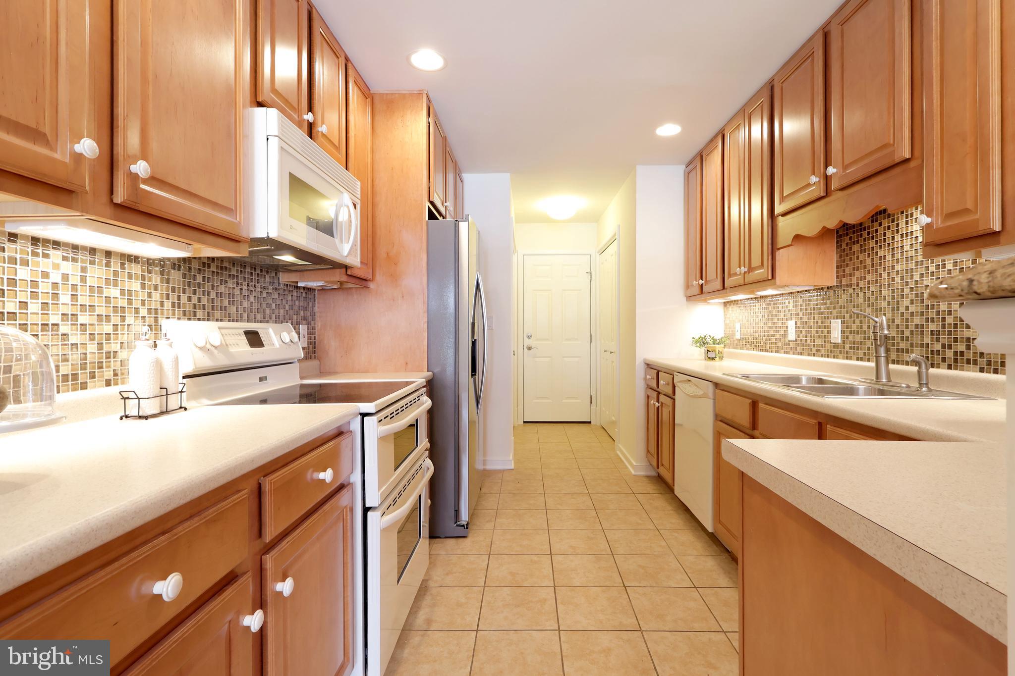 3296 Shellers Bend, Unit 139 State College, PA 16801 - Photo 19 of 49